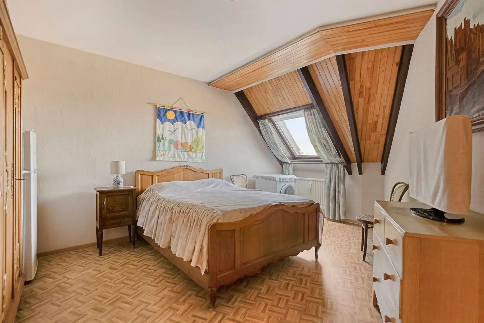 Groot 2-kamer appartement van 105 m² foto 16