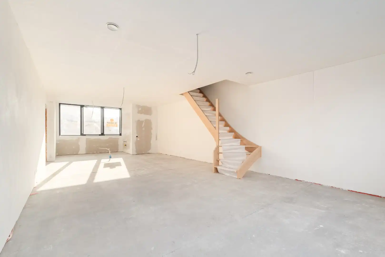 Karaktervolle "BEN" luxe duplex-appartement gelegen in het hart van Lokeren   foto 3