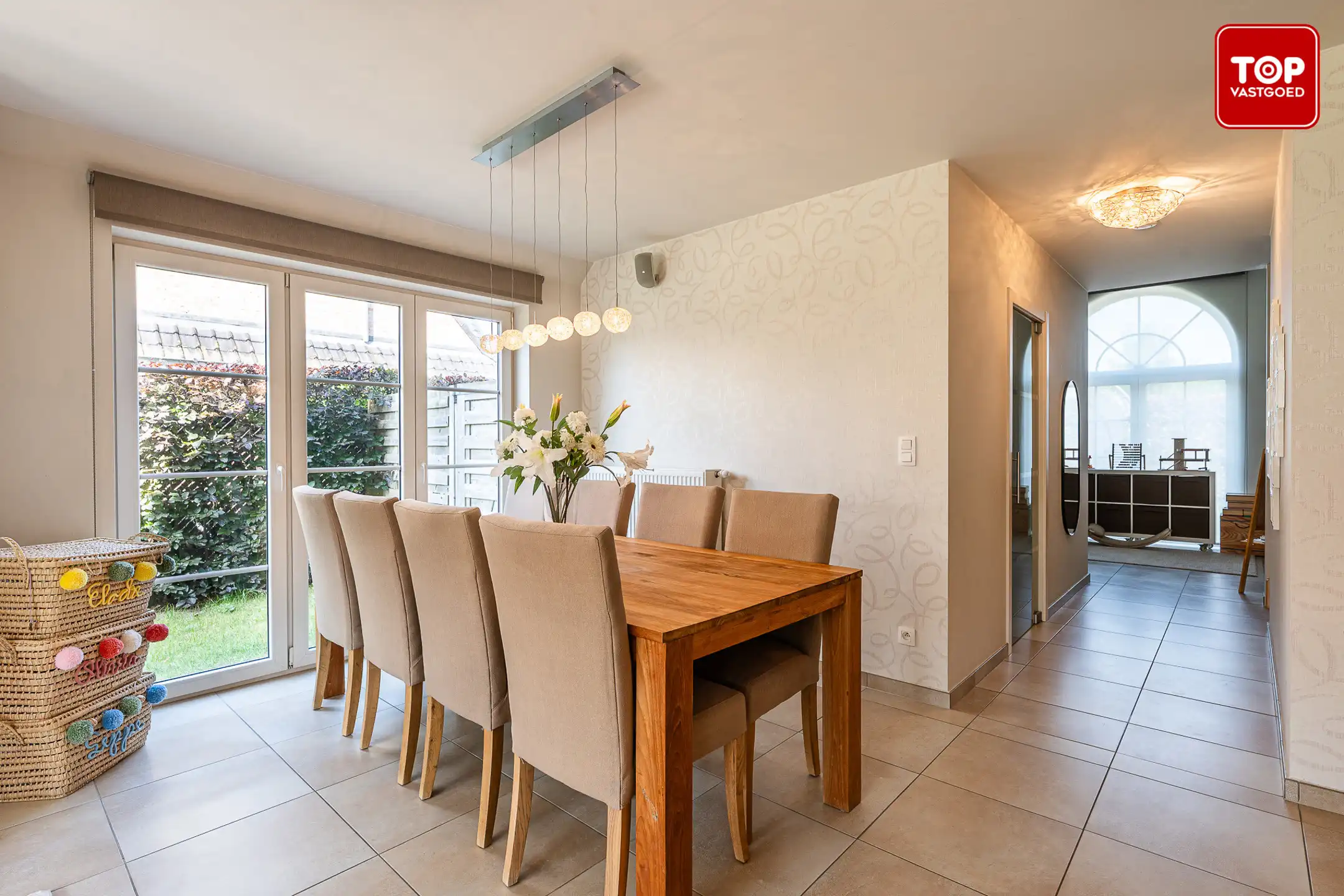 Instapklare woning met 4 slaapkamers en zonnige, zuidgerichte tuin. foto 5