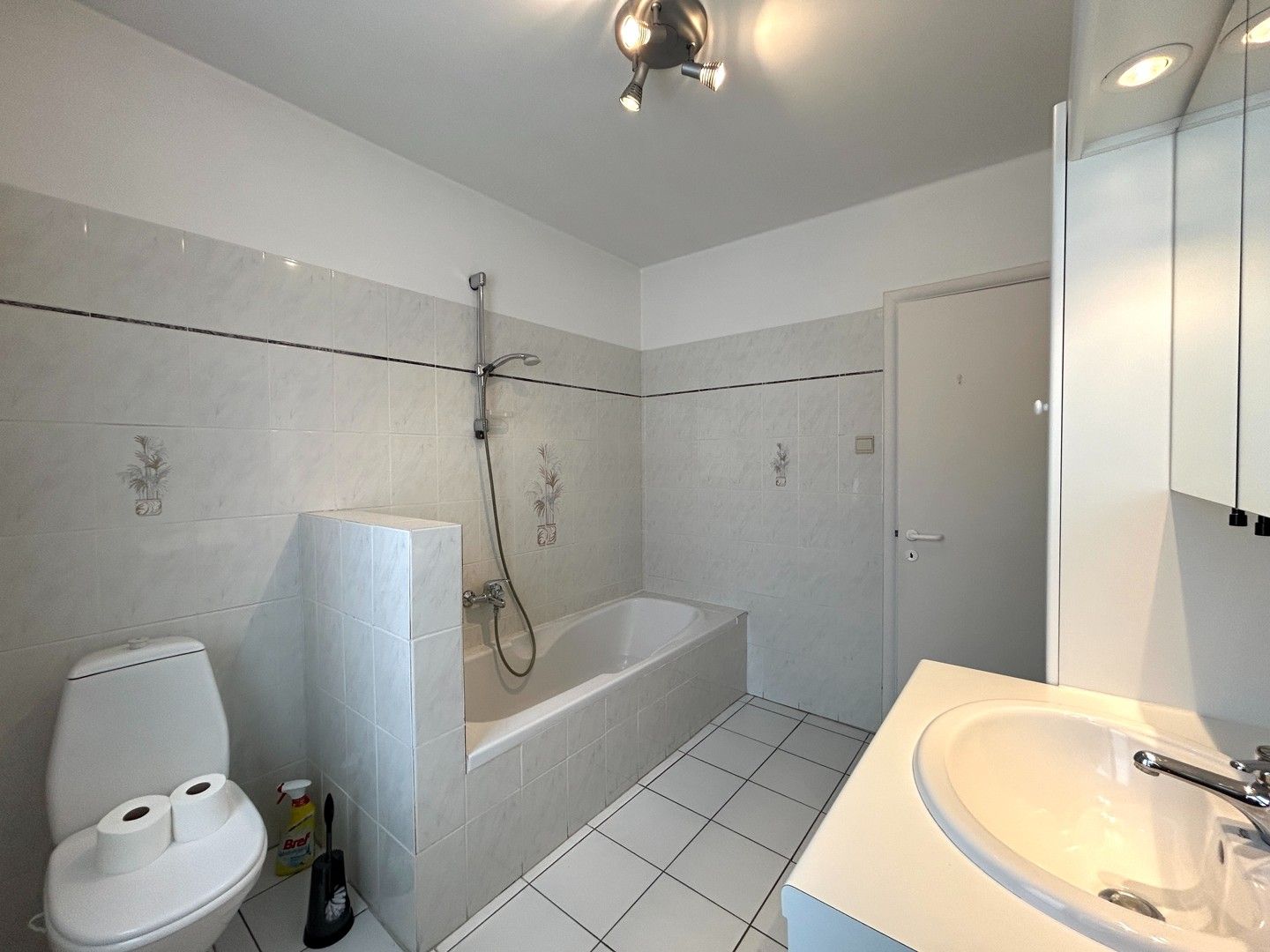 Instapklare woning met zonnige tuin te Rumbeke (Roeselare)! foto 15