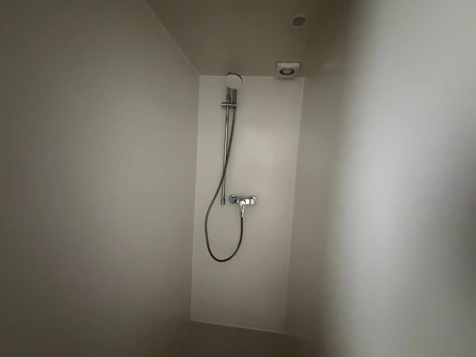 Halfopen woning nabij het centrum foto 8