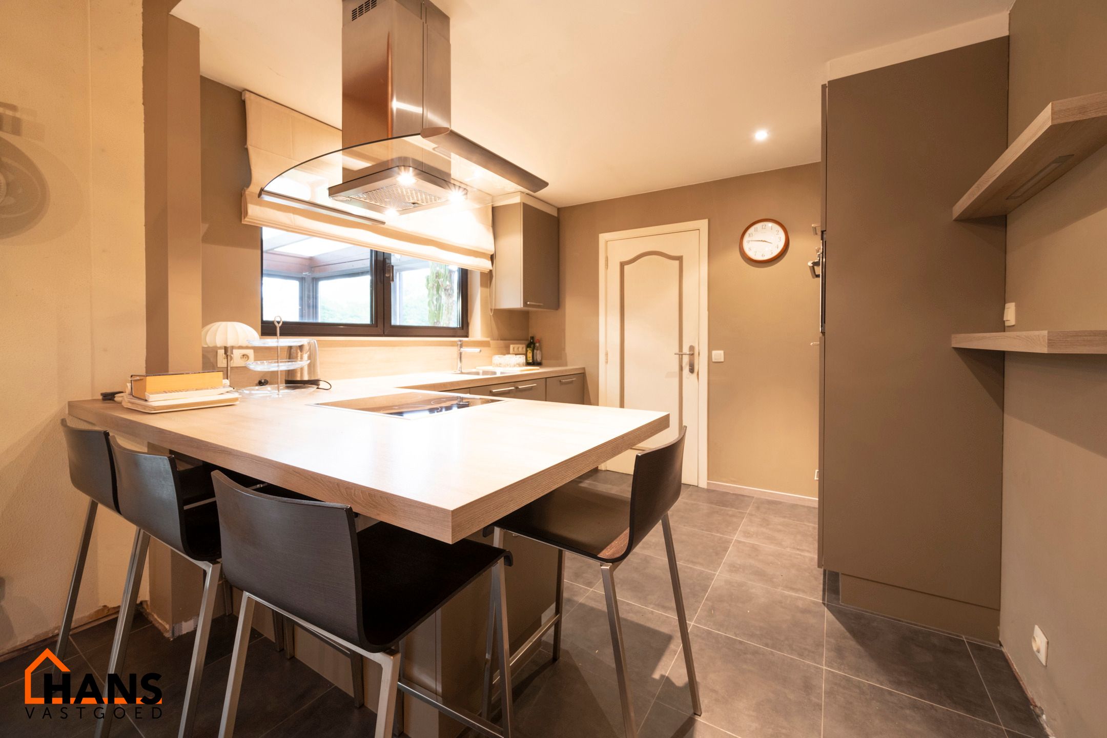 Te renoveren half open bebouwing. foto 14