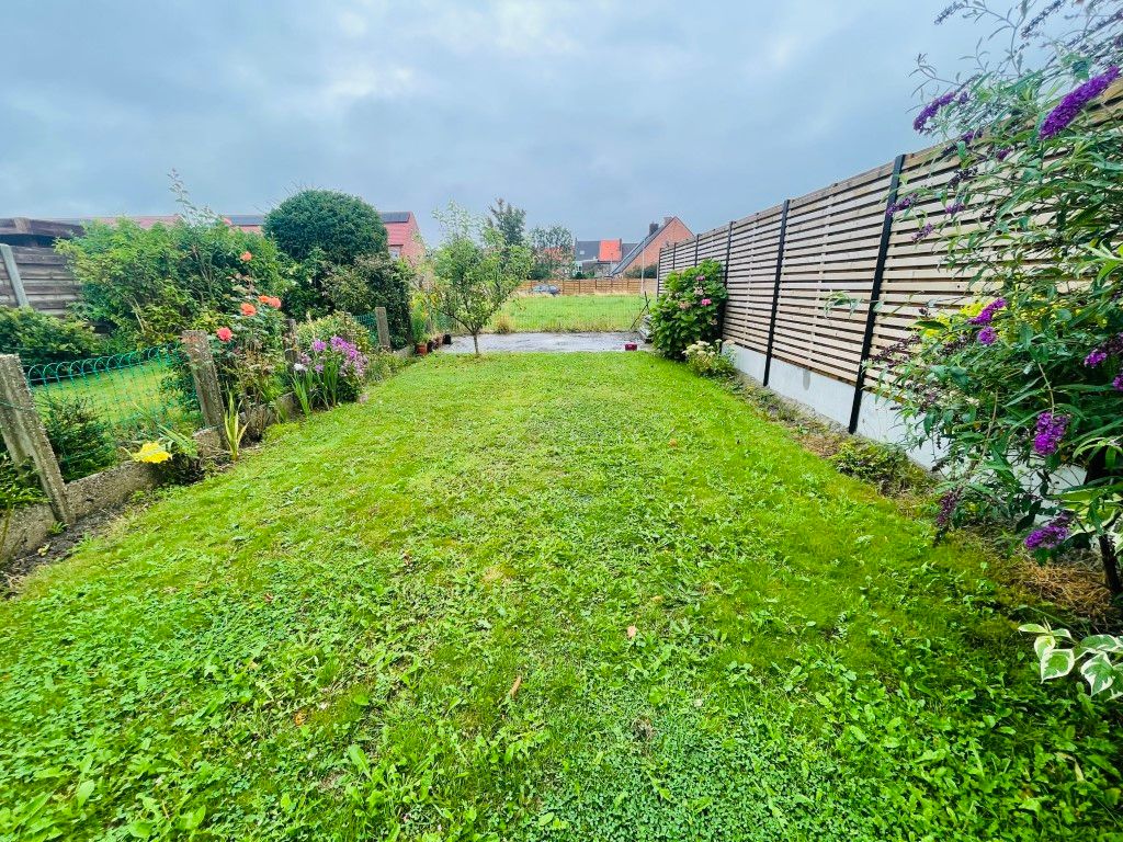 Sint-Kruis, Totaal gerenoveerd leuk instapklaar woonhuis, met zonnige tuin en 3 slaapkamers foto 24