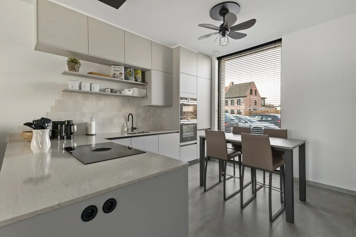 RECENTE WONING MET 4 SLK, TUIN EN PARKING! foto 7