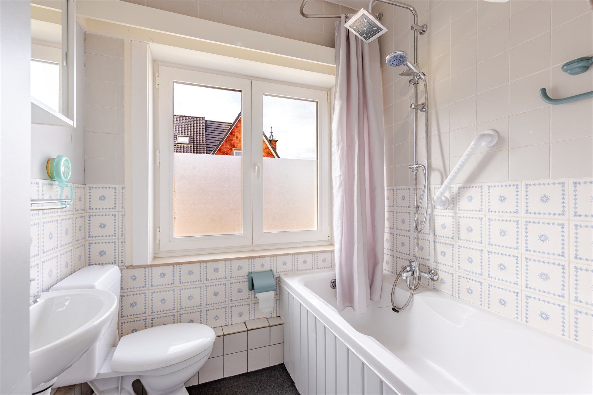 Op te frissen woning met twee slaapkamers en garage te Hofstade foto 17