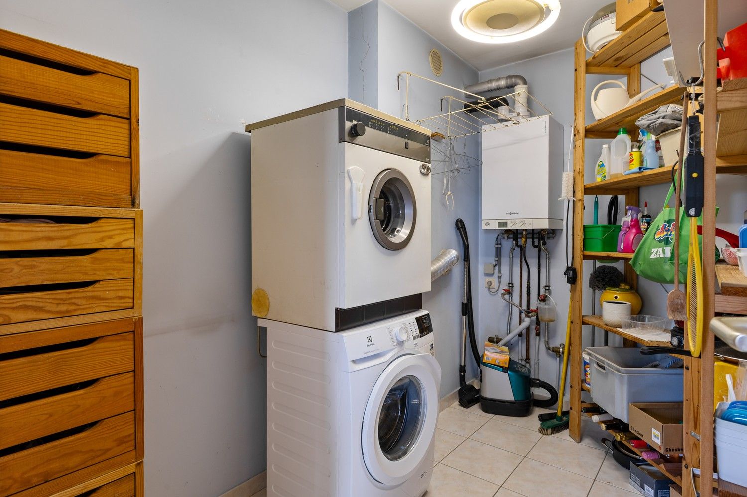 Ruim appartement met zeer ruime garage en terras in het centrum van Sint-Job-in-'t-Goor! foto 12