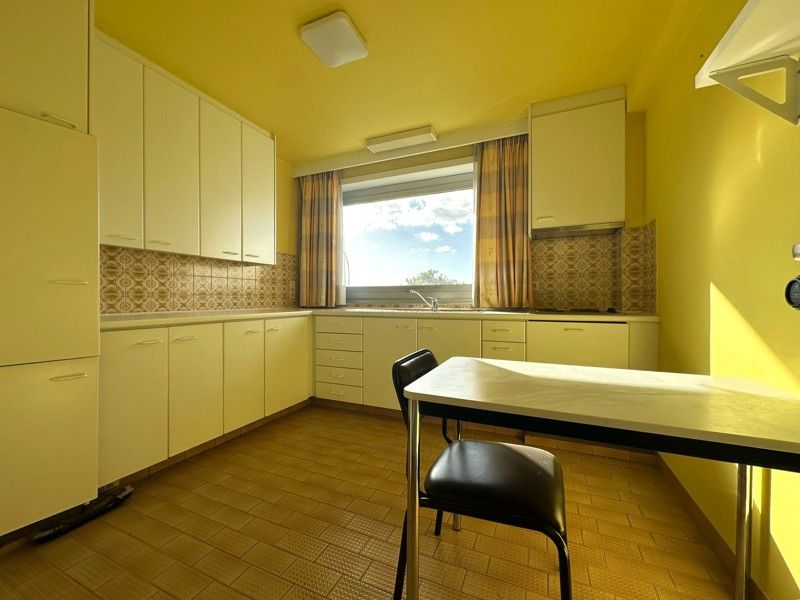 Lichtrijk appartement met twee slaapkamers én garagebox! foto 6