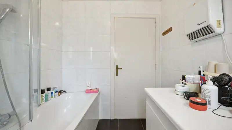 Landhuis  van 210m² op een perceel van 14a72ca foto 17