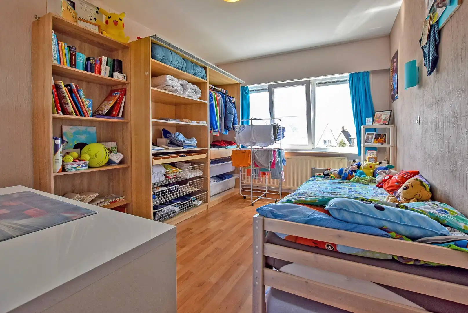 Ruime koppelvilla met 4 slaapkamers en dubbele garage te koksijde-Bad op amper 700m van het strand.  foto 10