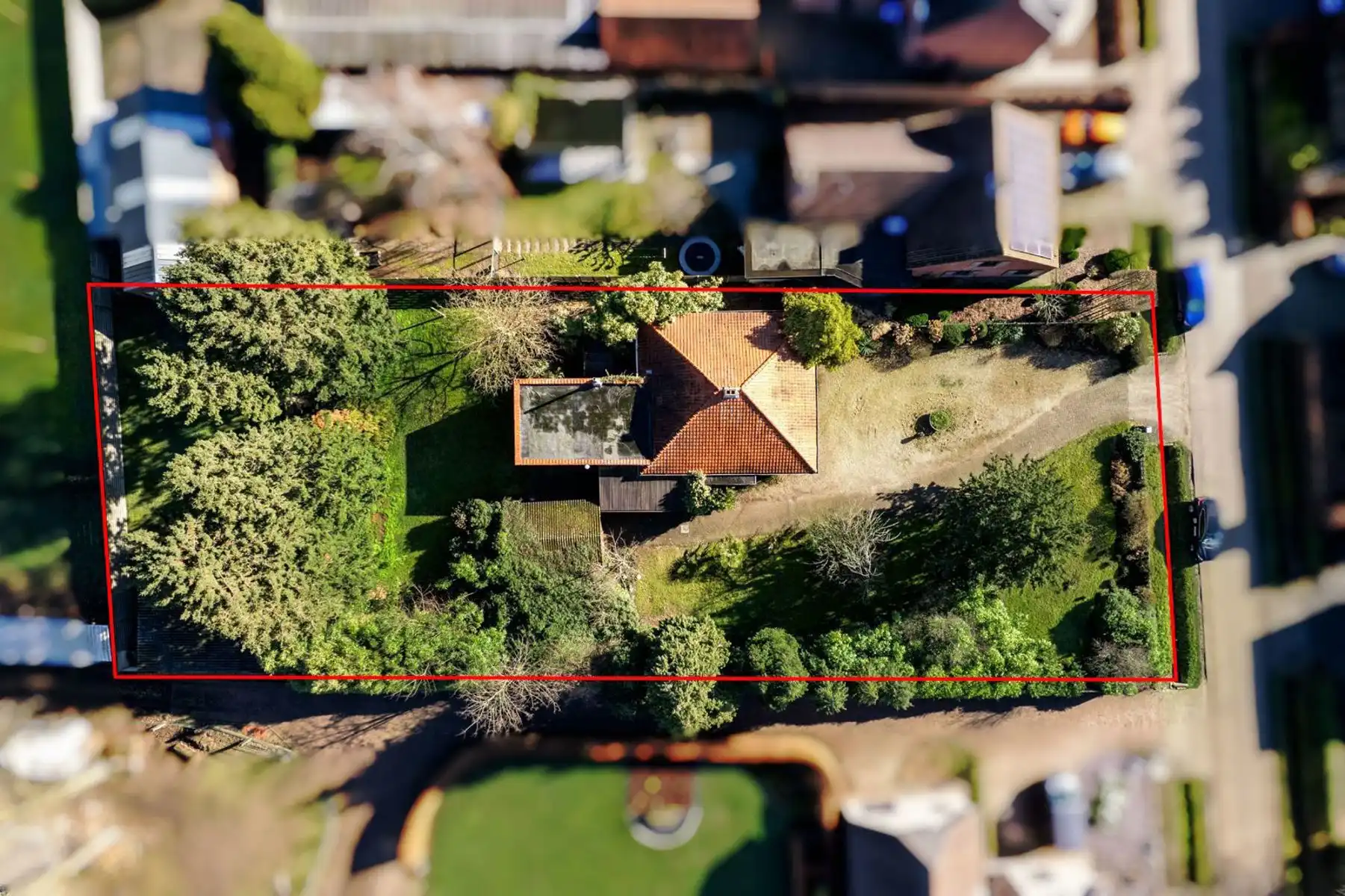 Hoofdfoto van de publicatie: Renovatieproject op uitzonderlijk perceel van 1.577 m²
