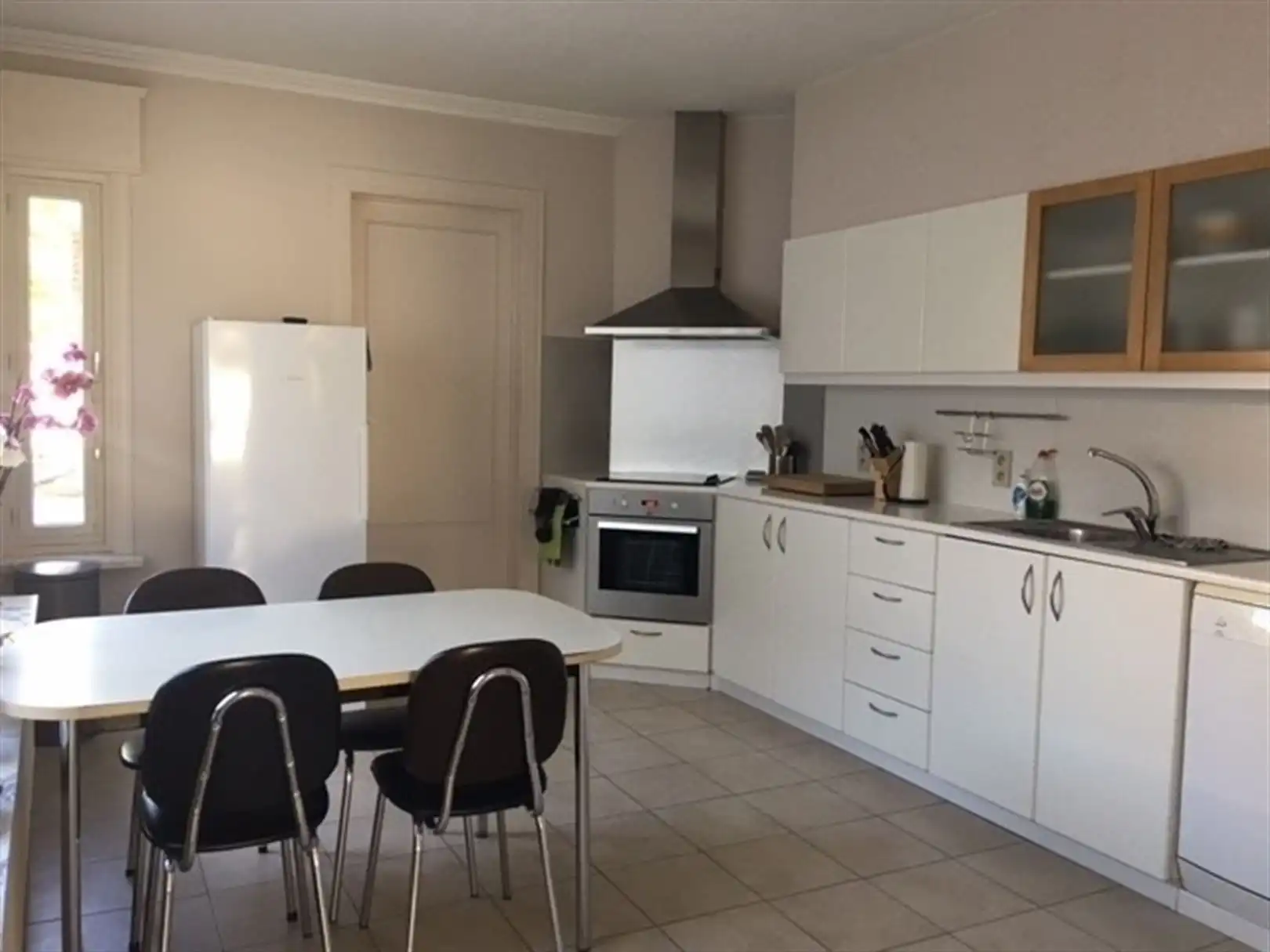 Rijwoning met 3 slaapkamers foto 2
