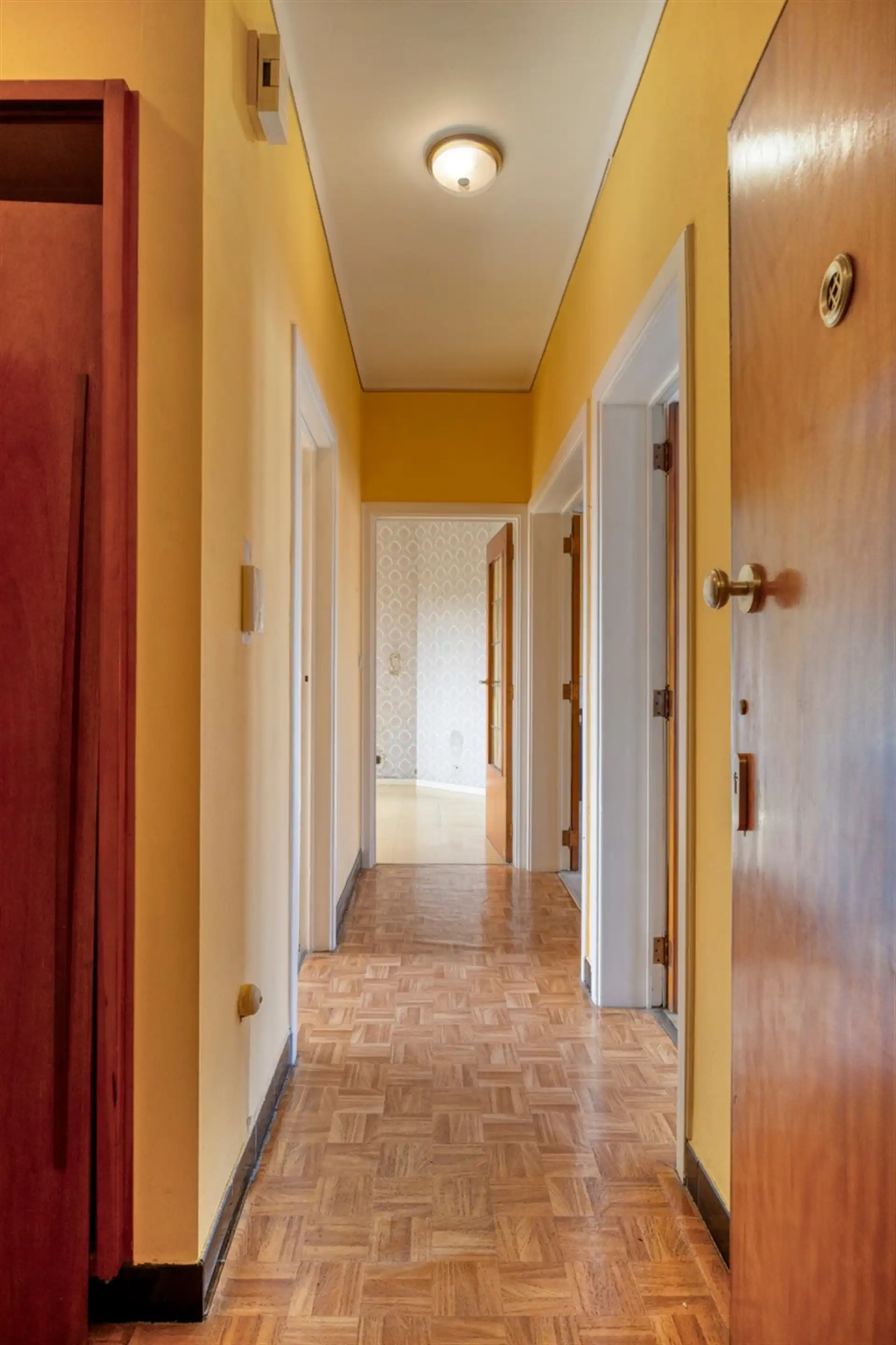 Te renoveren appartement met 2 kamers op centrale ligging in Wemmel foto 2