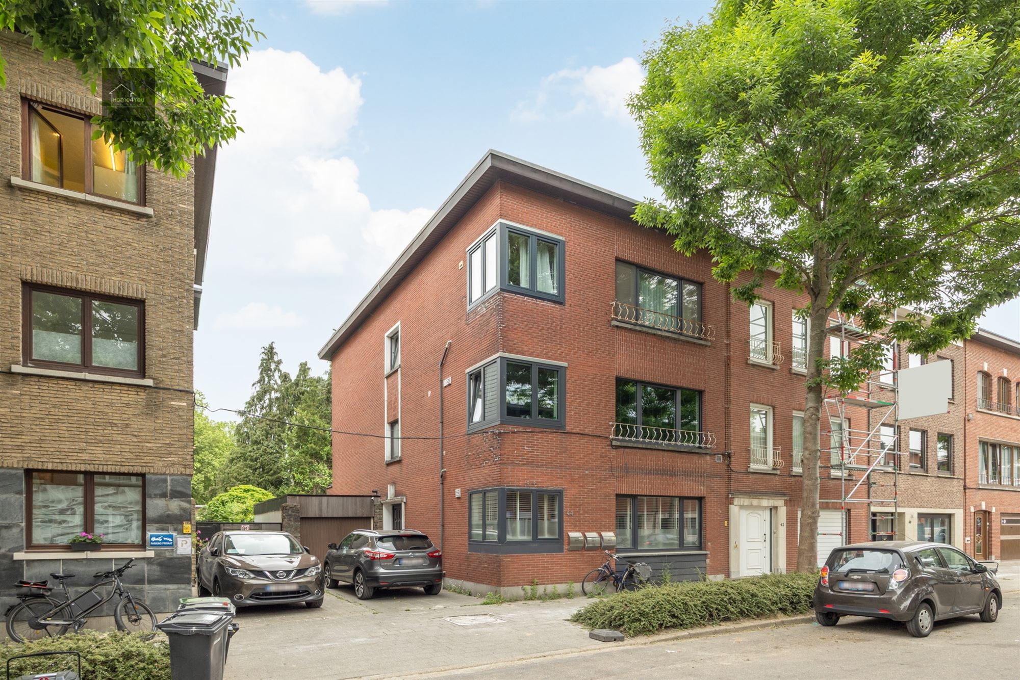 Gelijkvloers appartement met grote tuin en garage foto 17