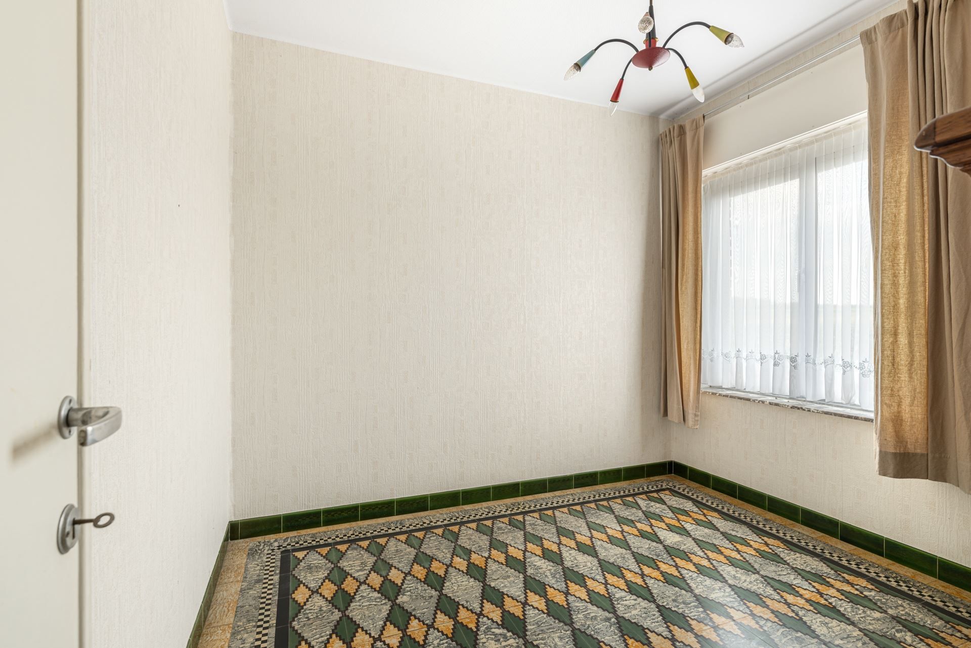 Te renoveren woning met prachtig landelijk zicht foto 6