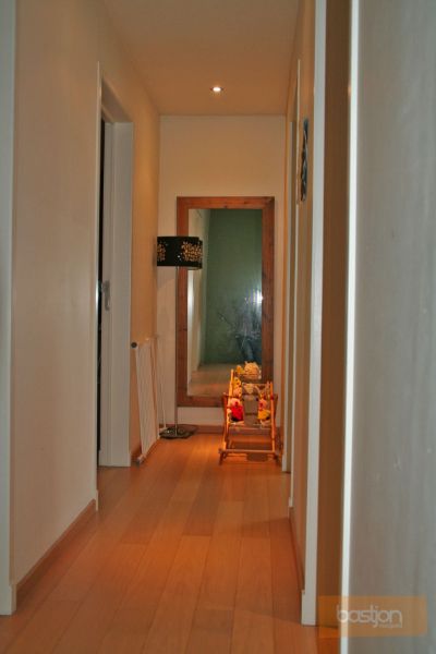 TE KOOP: Handelspand + Duplexappartement in hartje Kuurne foto 8