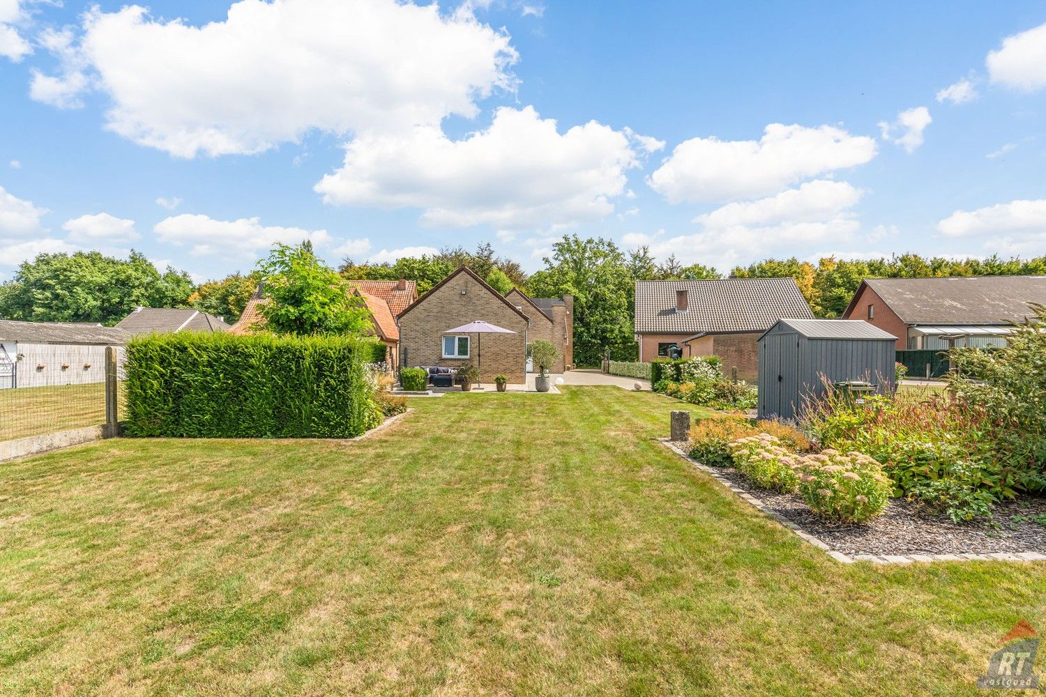 Ruime instapklare woning met grote tuin, zonnepanelen en prachtig uitzicht in Sint-Truiden foto 25