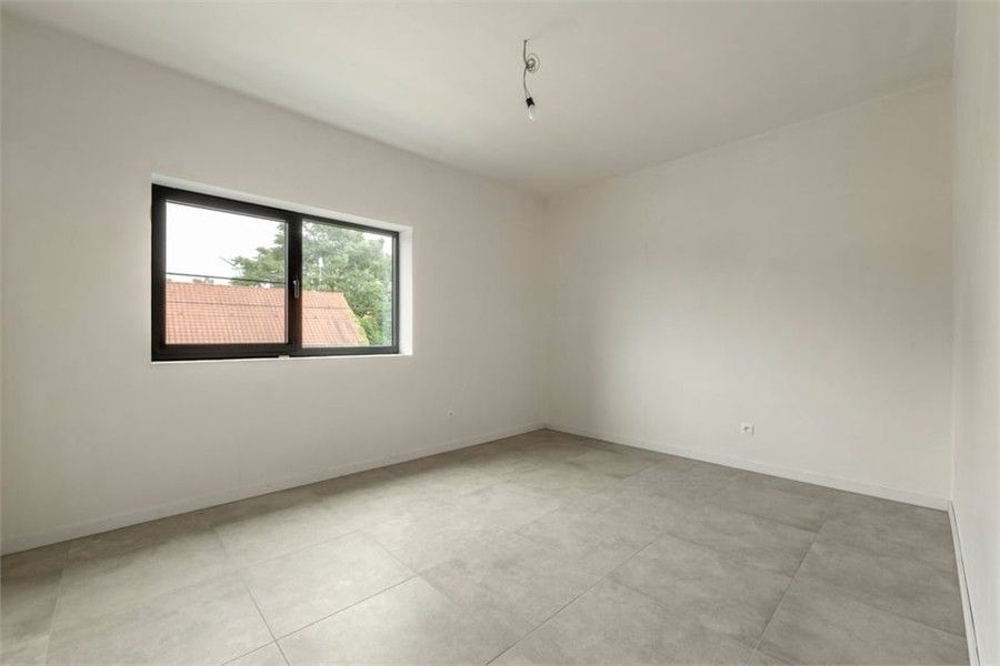 KNAPPE NIEUWBOUWWONING IN MODERNE STIJL foto 32