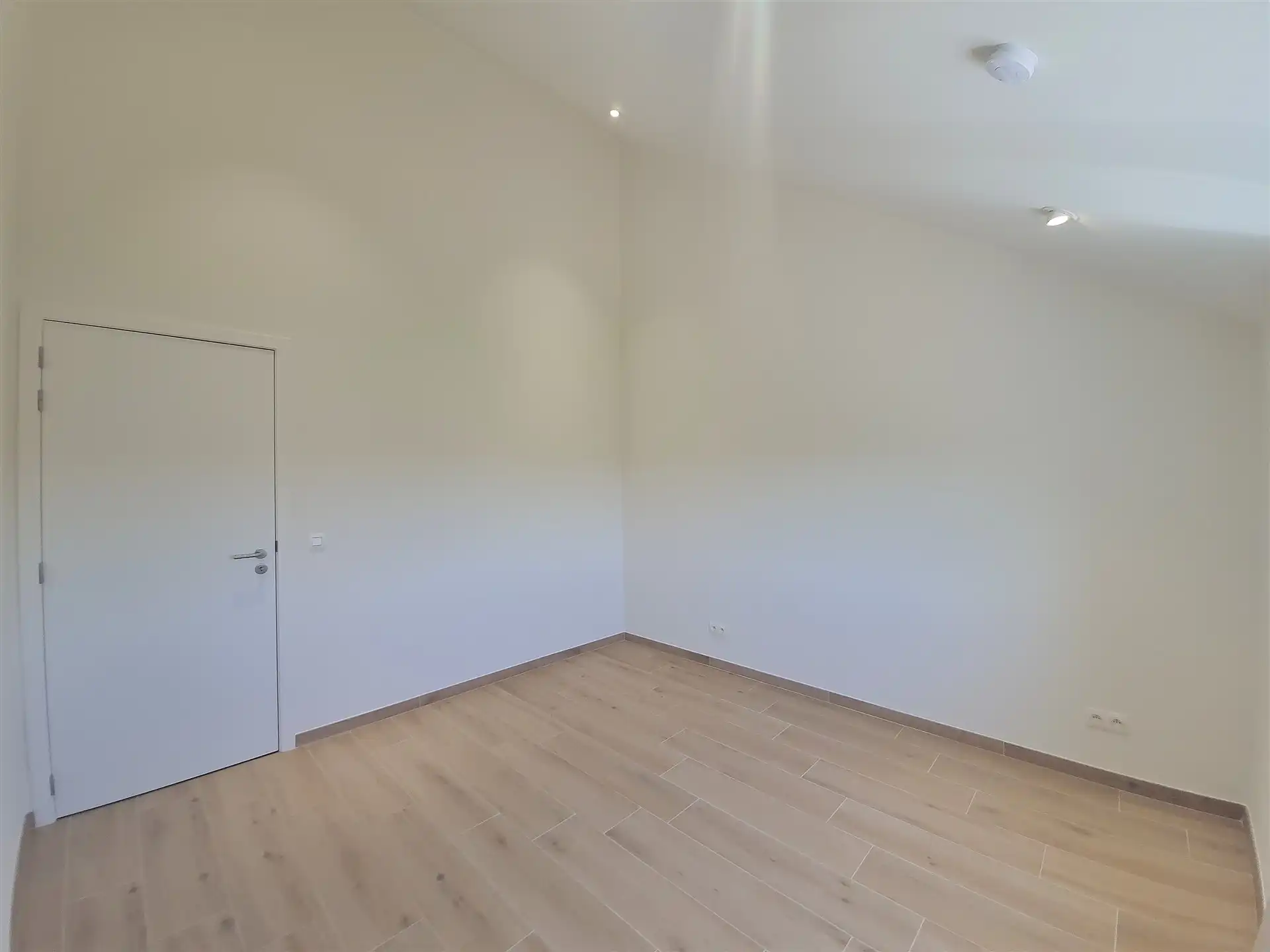 Woning met 3 slaapkamers en tuin op toplocatie foto 15