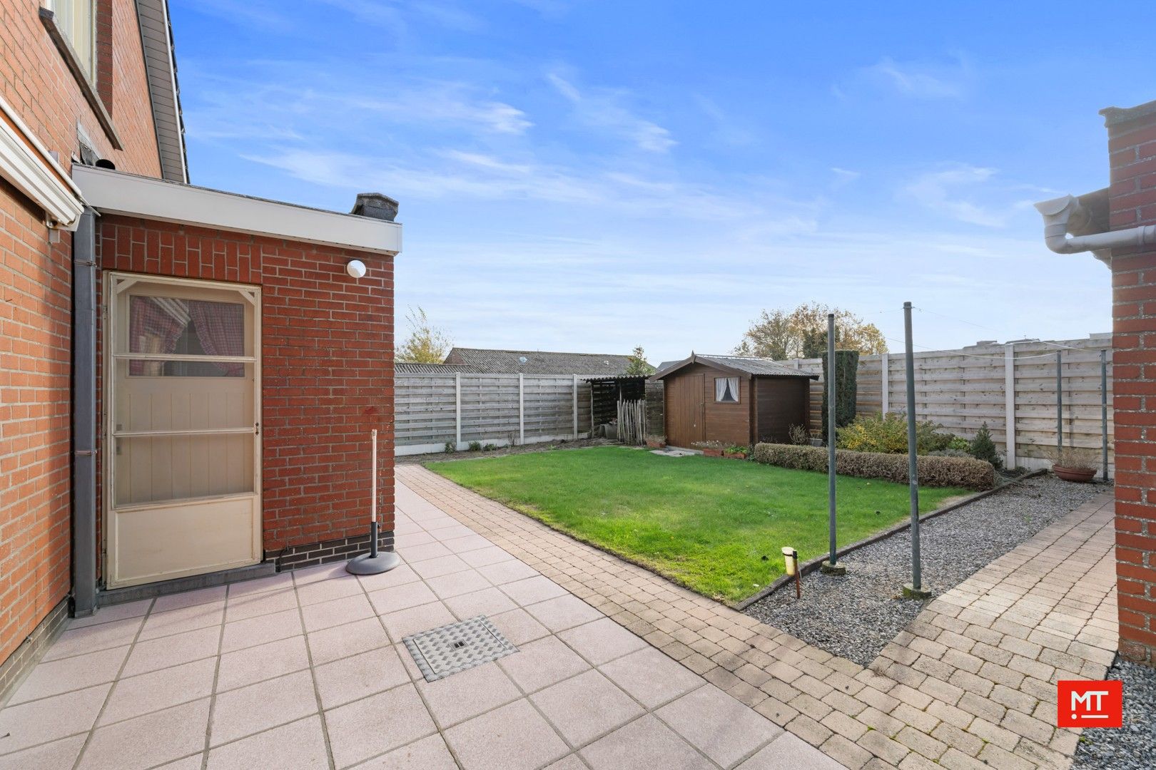 Kloeke, alleenstaande woning met 4 slaapkamers (+ mogelijk), Zuidgerichte tuin en garage foto 3