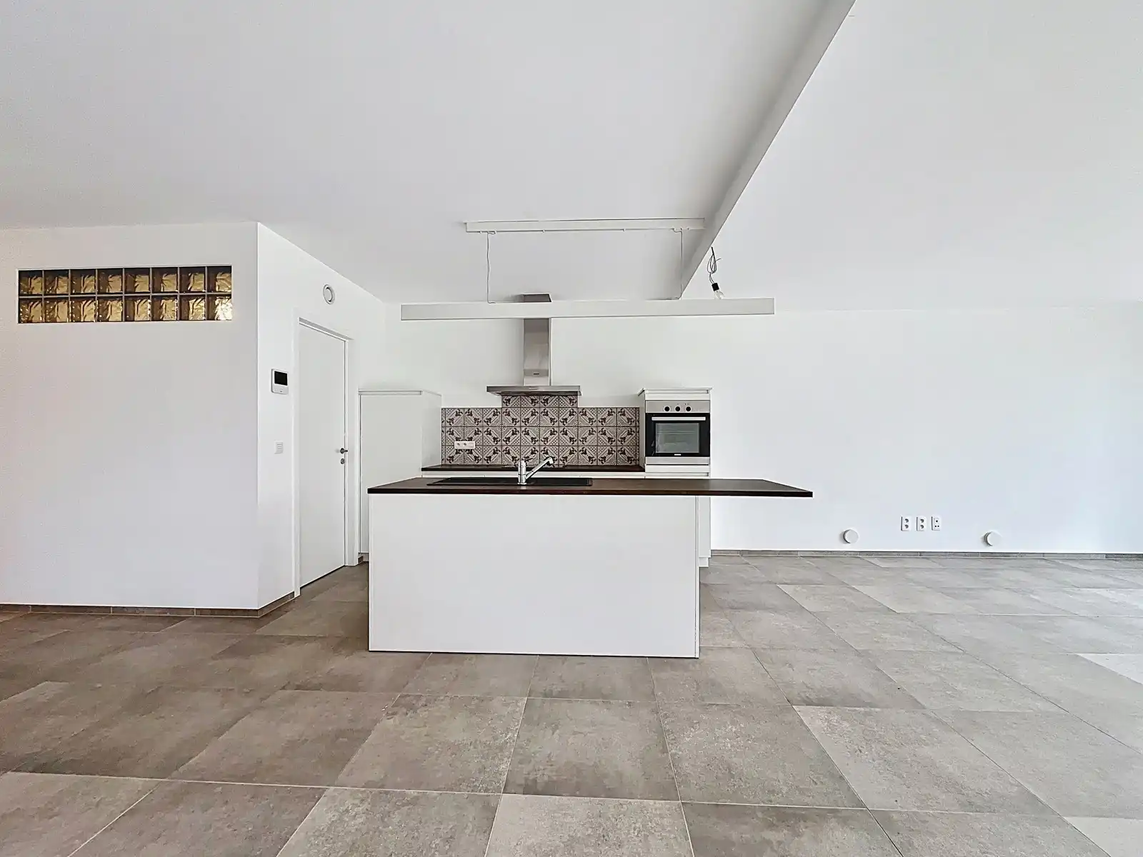 Prachtige HOB met 5 SLPK, tuin, garage en staanplaatsen! foto 4