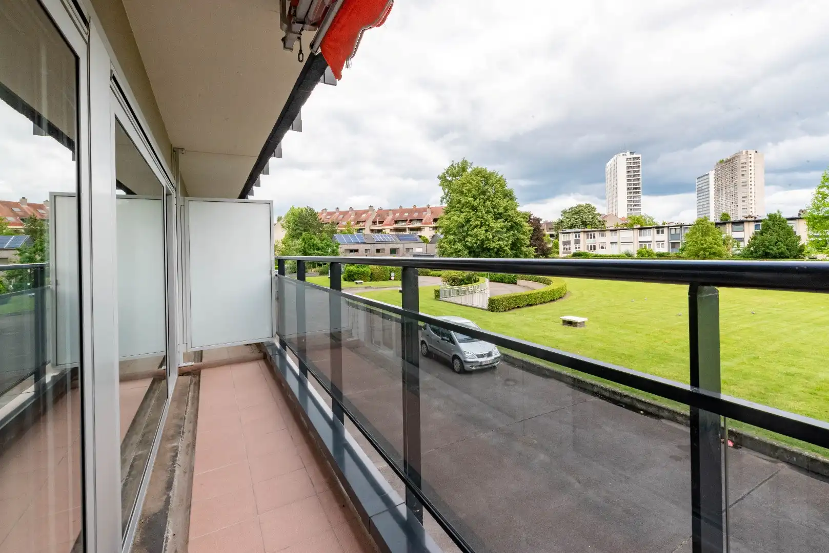Rustig gelegen 2-slaapkamer appartement met 2 terrassen!    foto 14