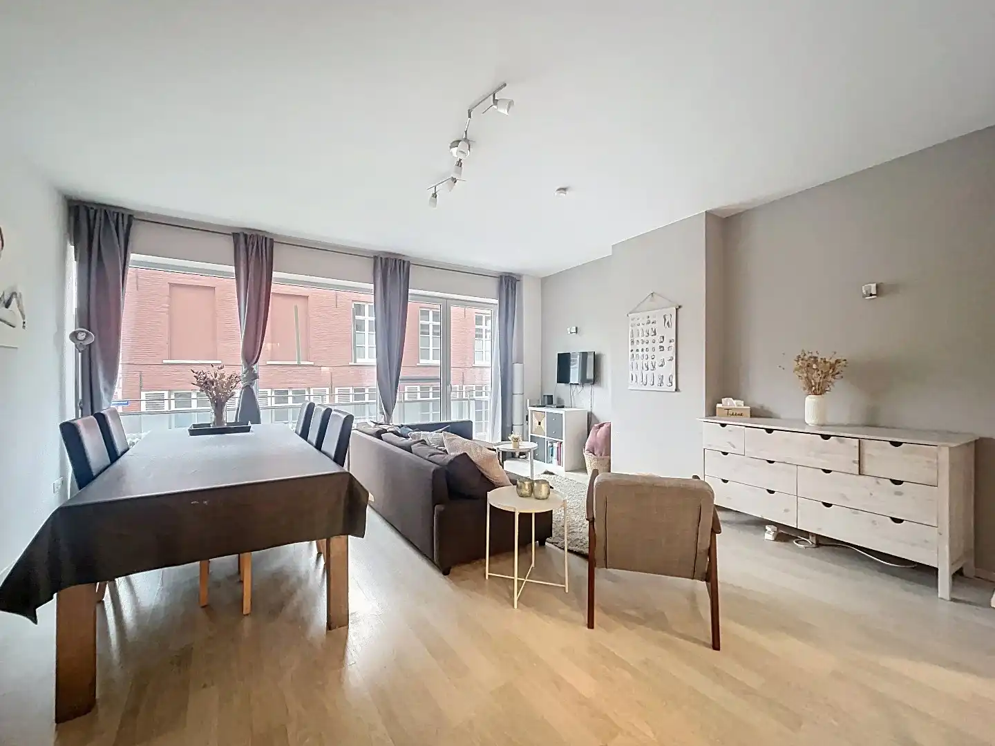 Ruim appartement met twee balkons  in Leuven centrum! foto 2