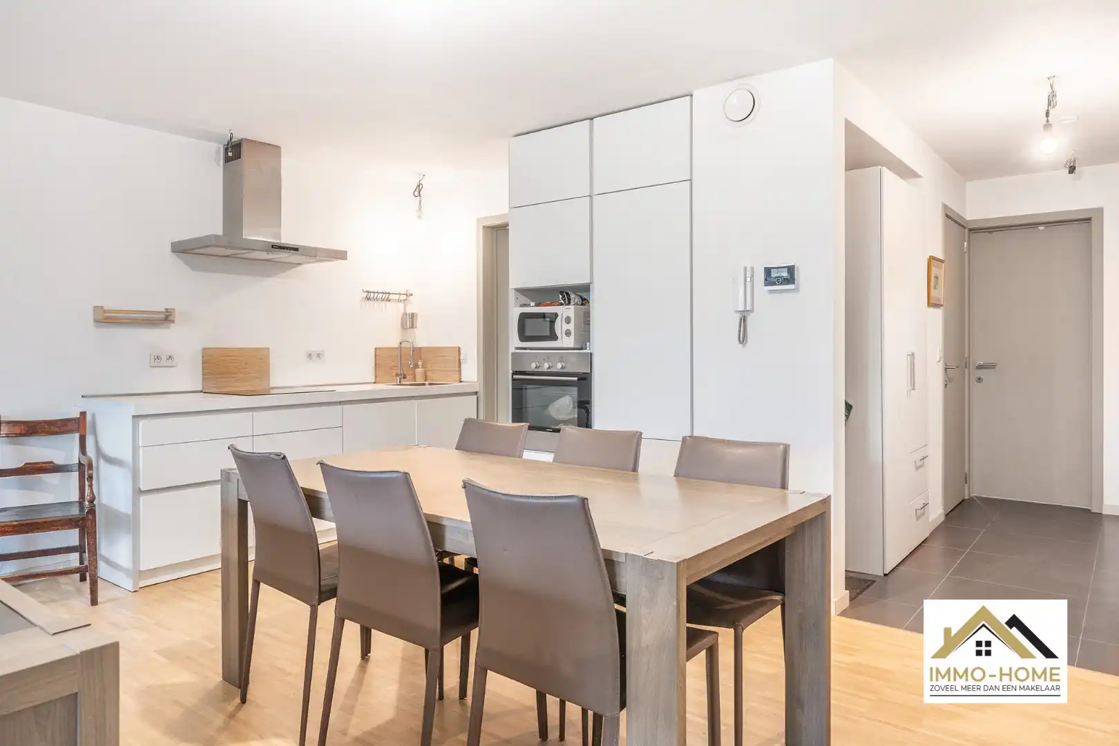 Recent gelijkvloers appartement met tuin en parkeerplaats!  foto 5