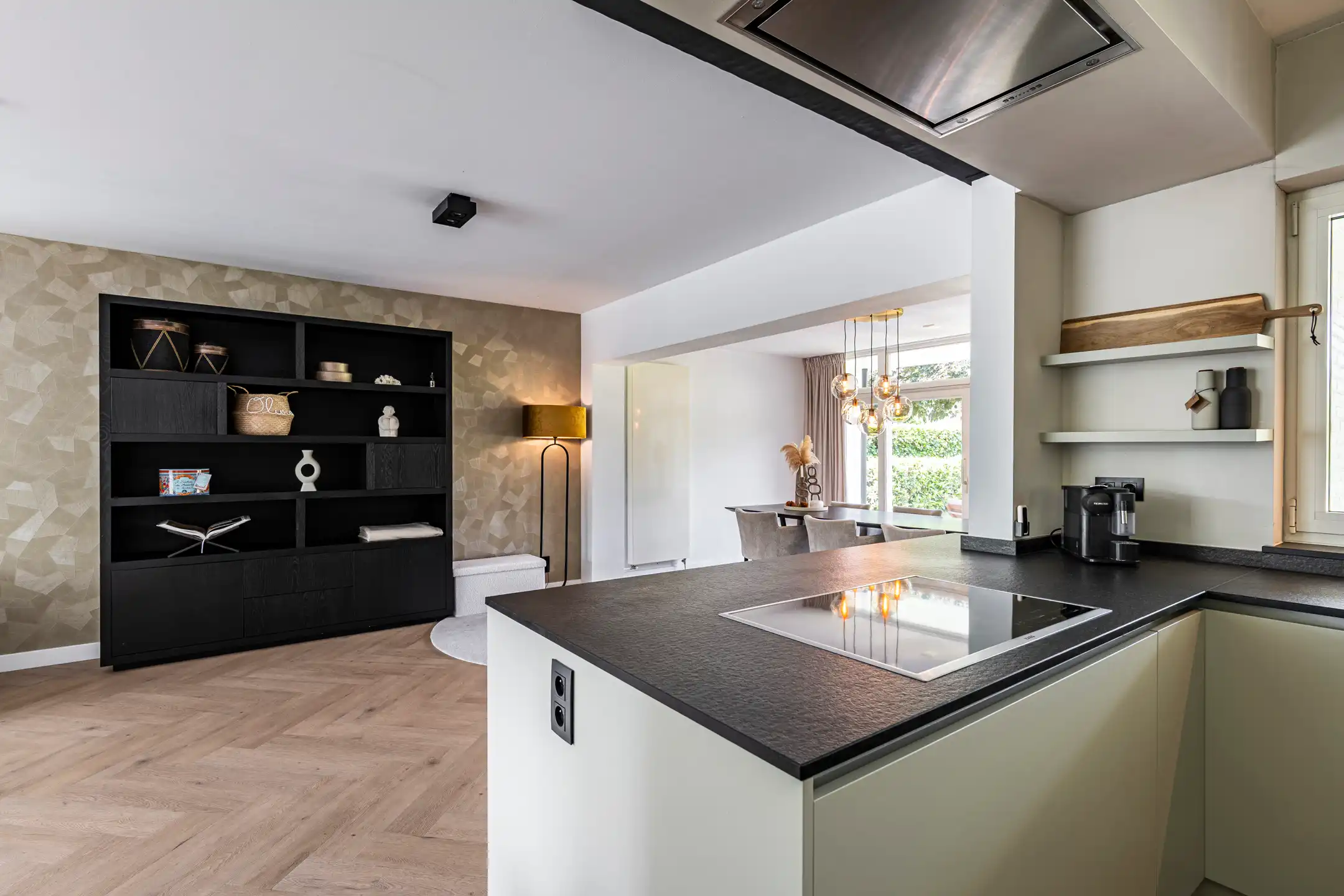 luxe afgewerkte vrijstaande woning op 842 m² in Poppel. foto 8