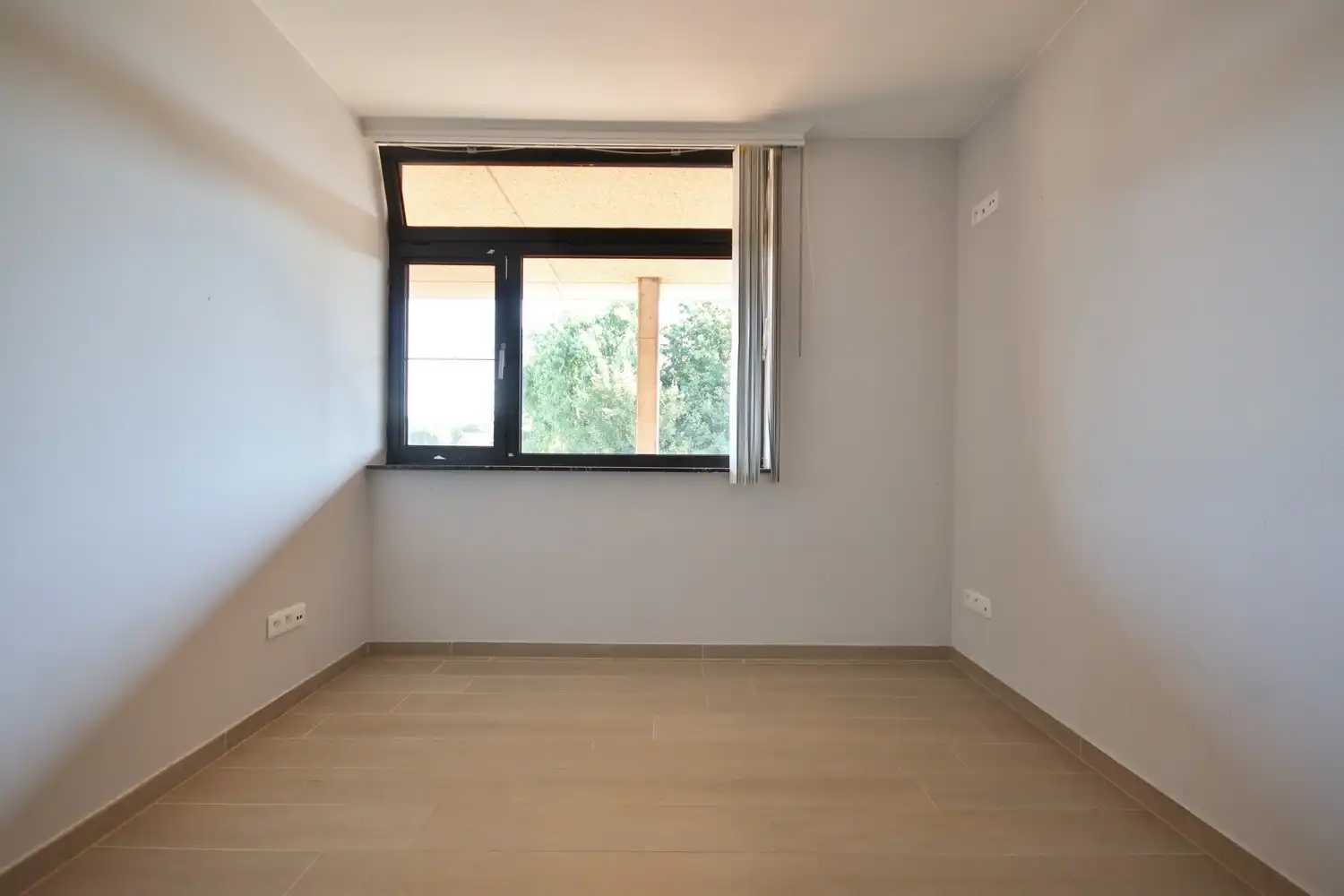 Ruim lichtrijk appartement met 3 slaapkamers en 2 terrassen foto 21