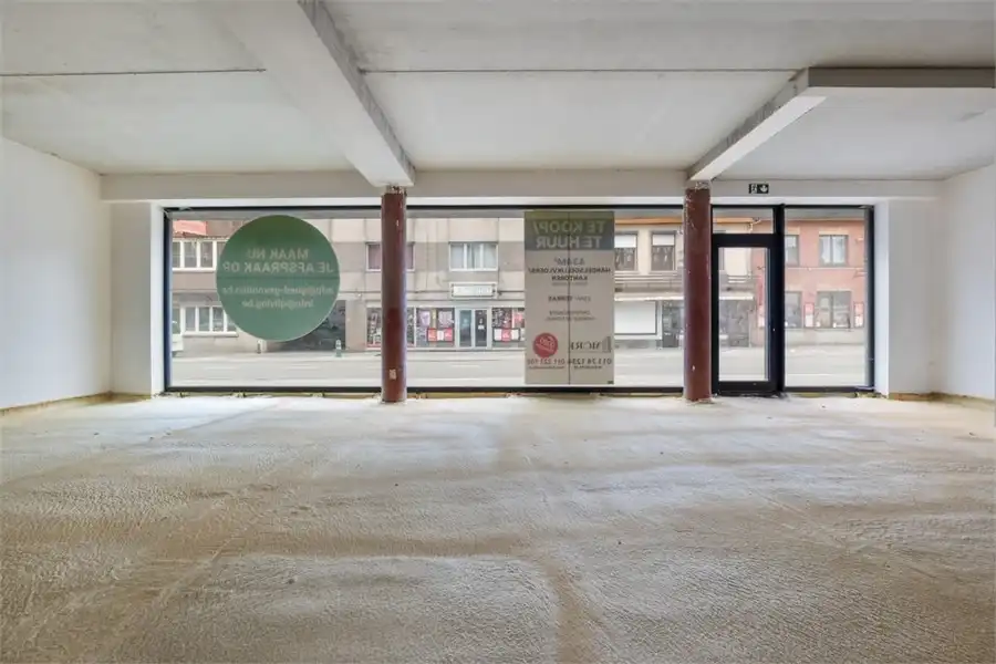 UNIEK CASCO HANDELSPAND VAN 238M² OP EEN TOPLOCATIE IN HASSELT foto 21