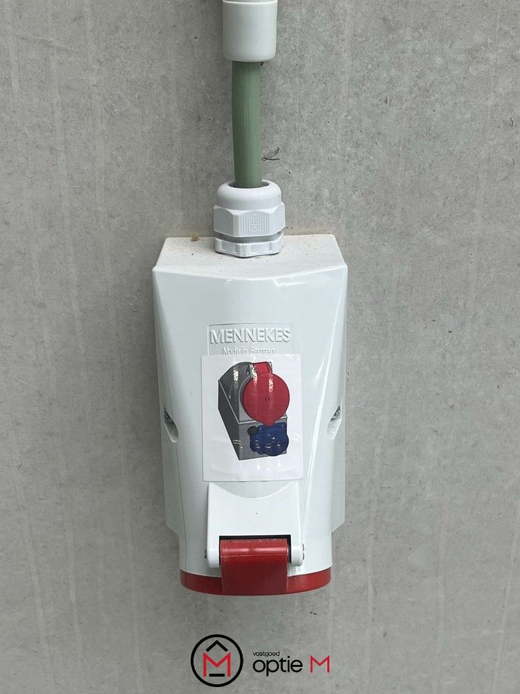 Centraal gelegen KMO-unit met sanitair/verwarming/airco in Hasselt te huur foto 9