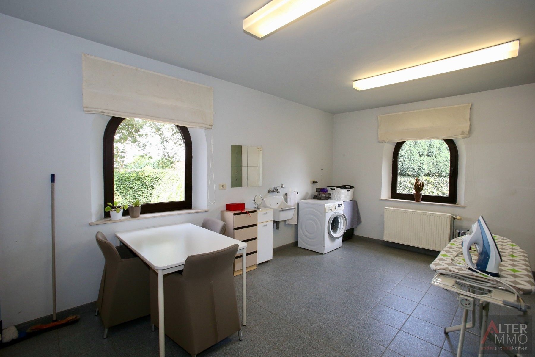 Unieke villa van meer dan 400 m² op een prachtig perceel van ca. 45 are! foto 18