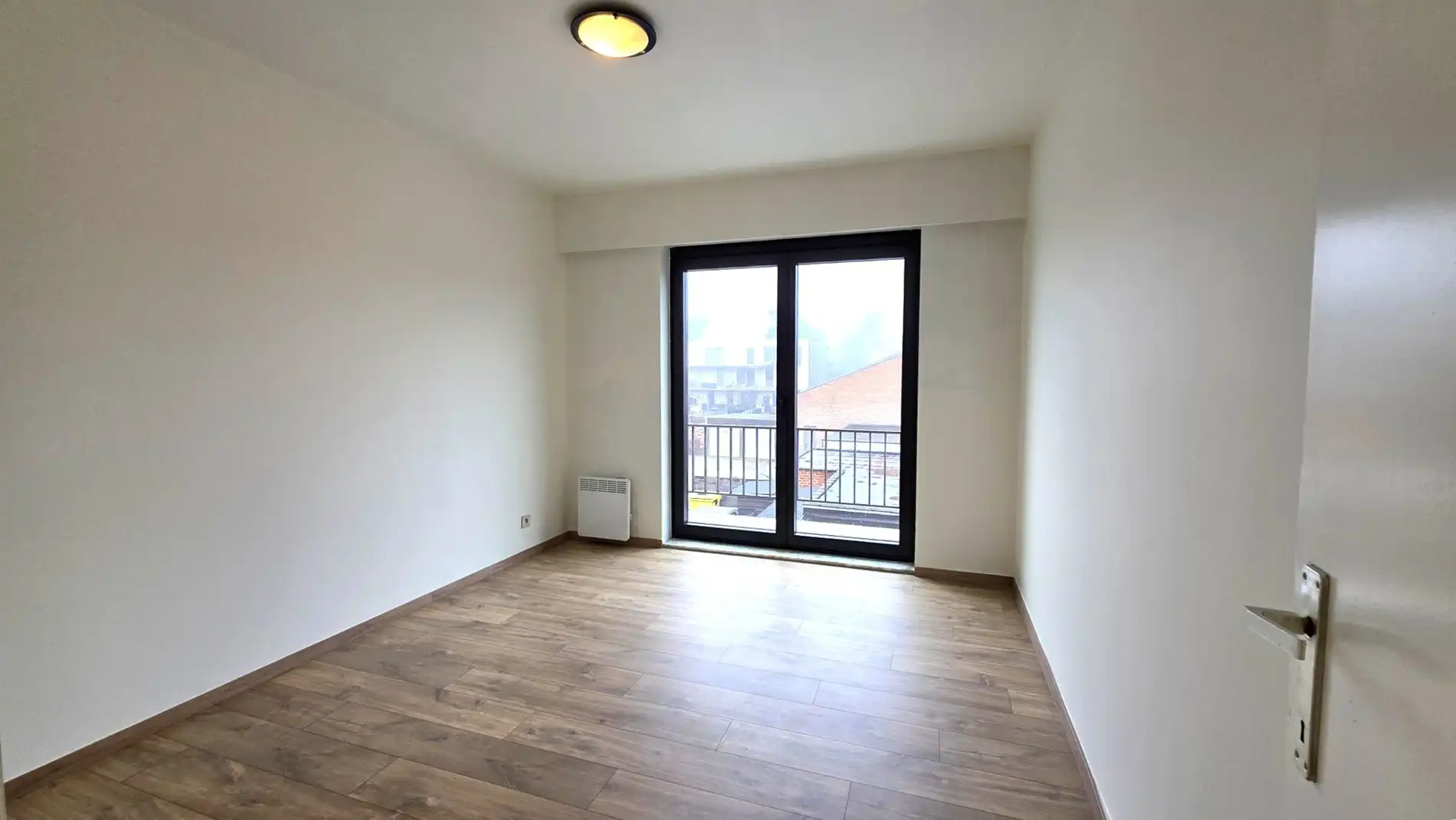 Appartement op het 2de vd in het centrum van Heist-o/d-Berg  foto 8