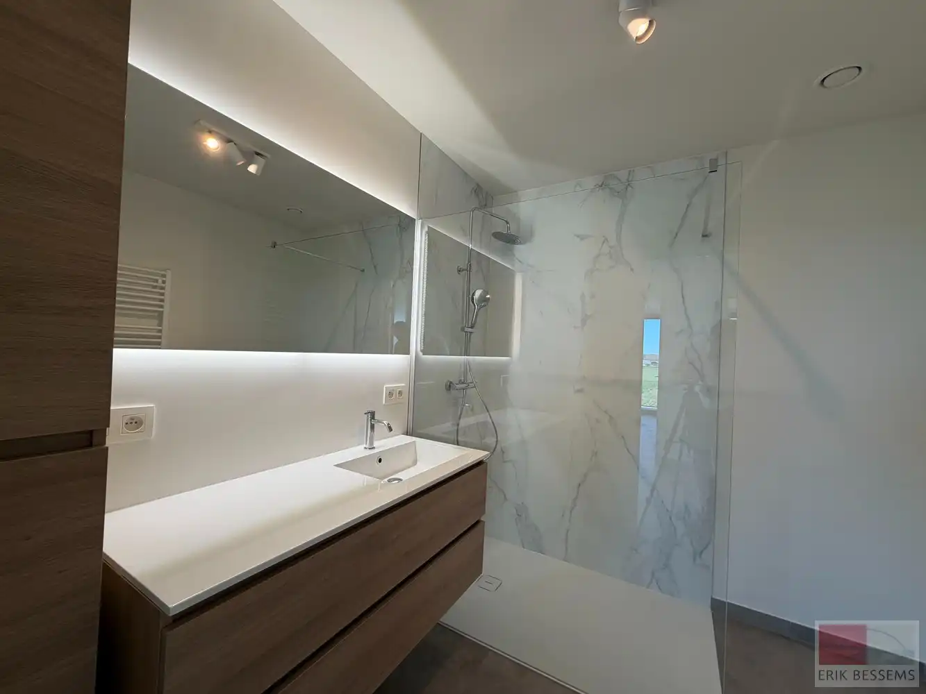 Modern nieuwbouwpenthouse van 140 m² met 2 slaapkamers, badkamer foto 7