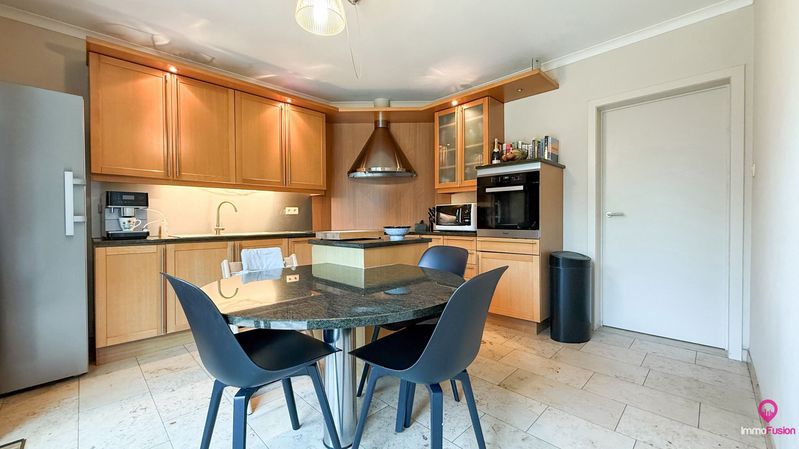 Gerenoveerde gelijkvloerse woning met 3 slpks en garage! foto 9