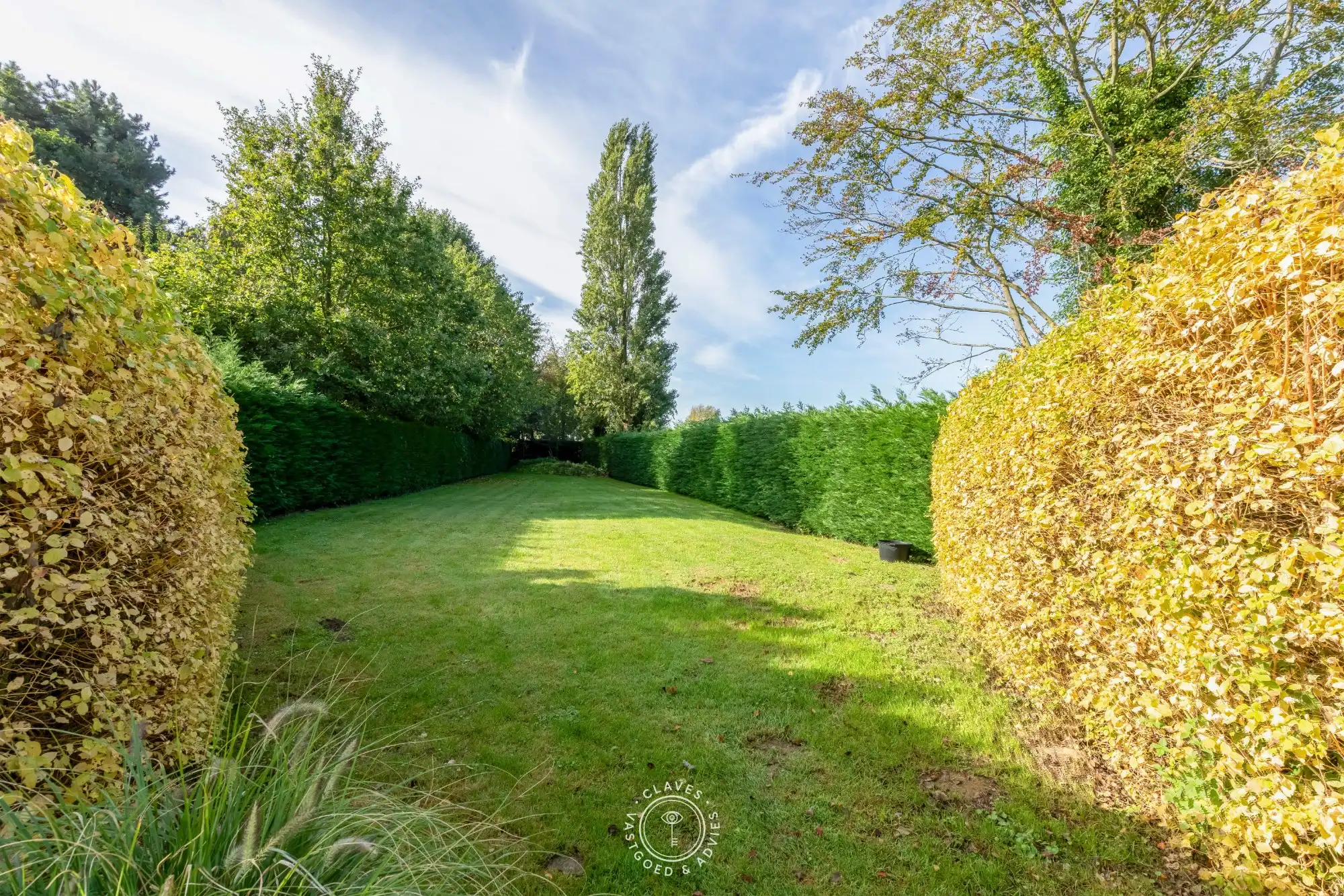 Stijlvol en kwalitatief wonen met een mooie tuin en uitzonderlijk ruime garage in Temse foto 4