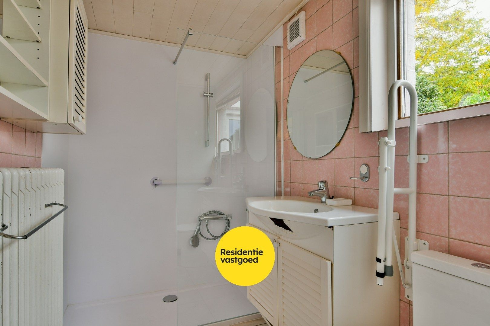 Ruime gezinswoning met potentieel te St-Michiels foto 11