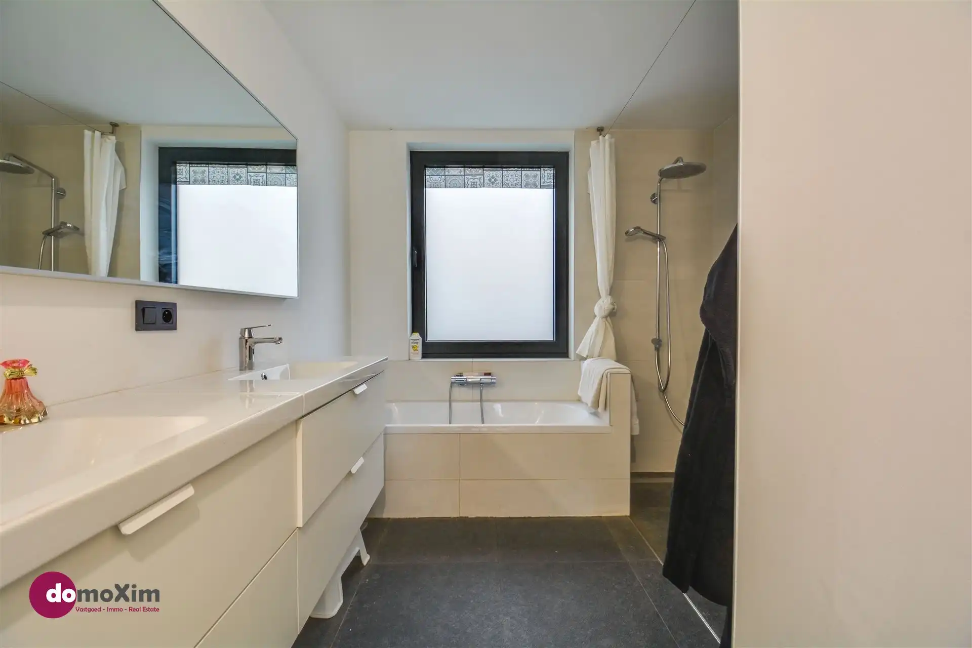 Moderne BEN villa gelegen in een doodlopende straat in Boortmeerbeek foto 15