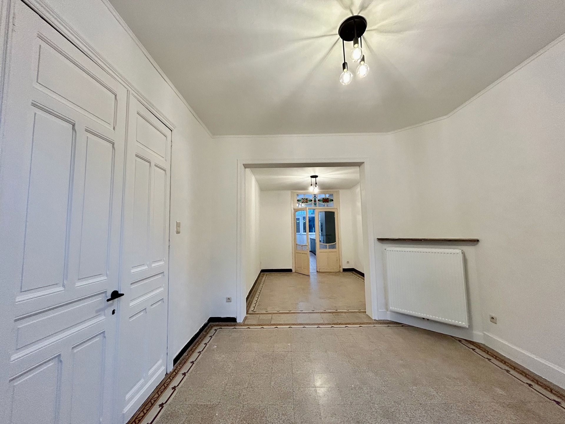 Ruime woning met buitenruimte vlakbij het centrum. foto 4