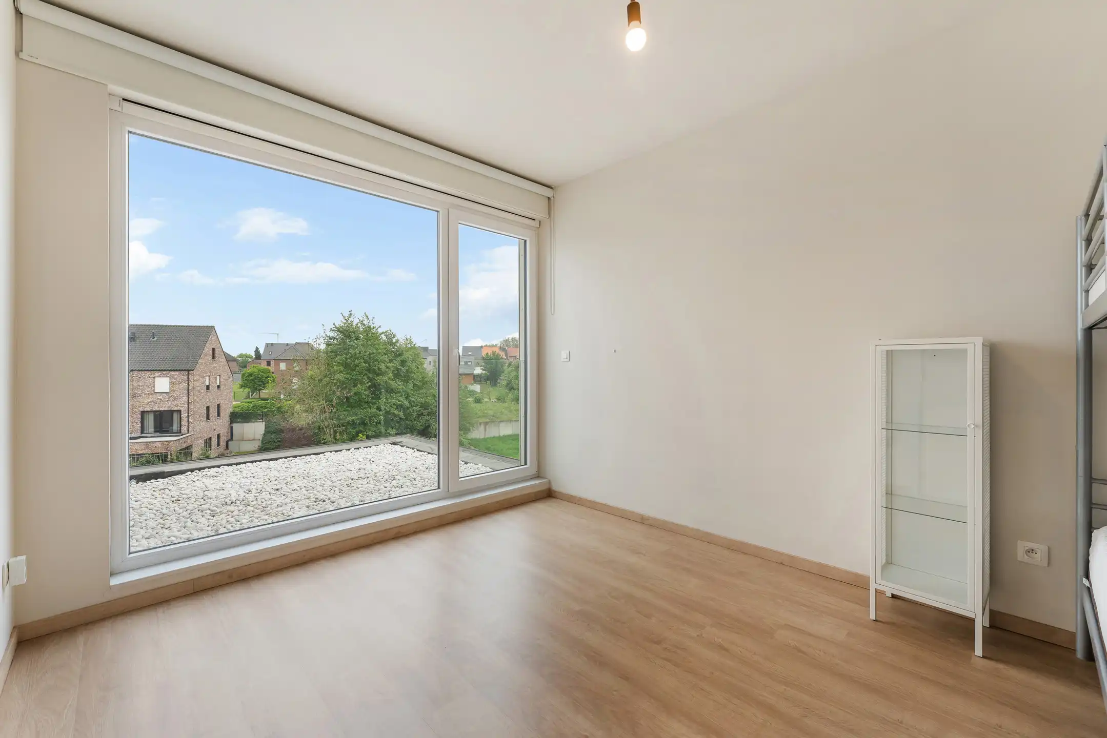 Recent duplex appartement met 2 parkings te Zichen foto 16