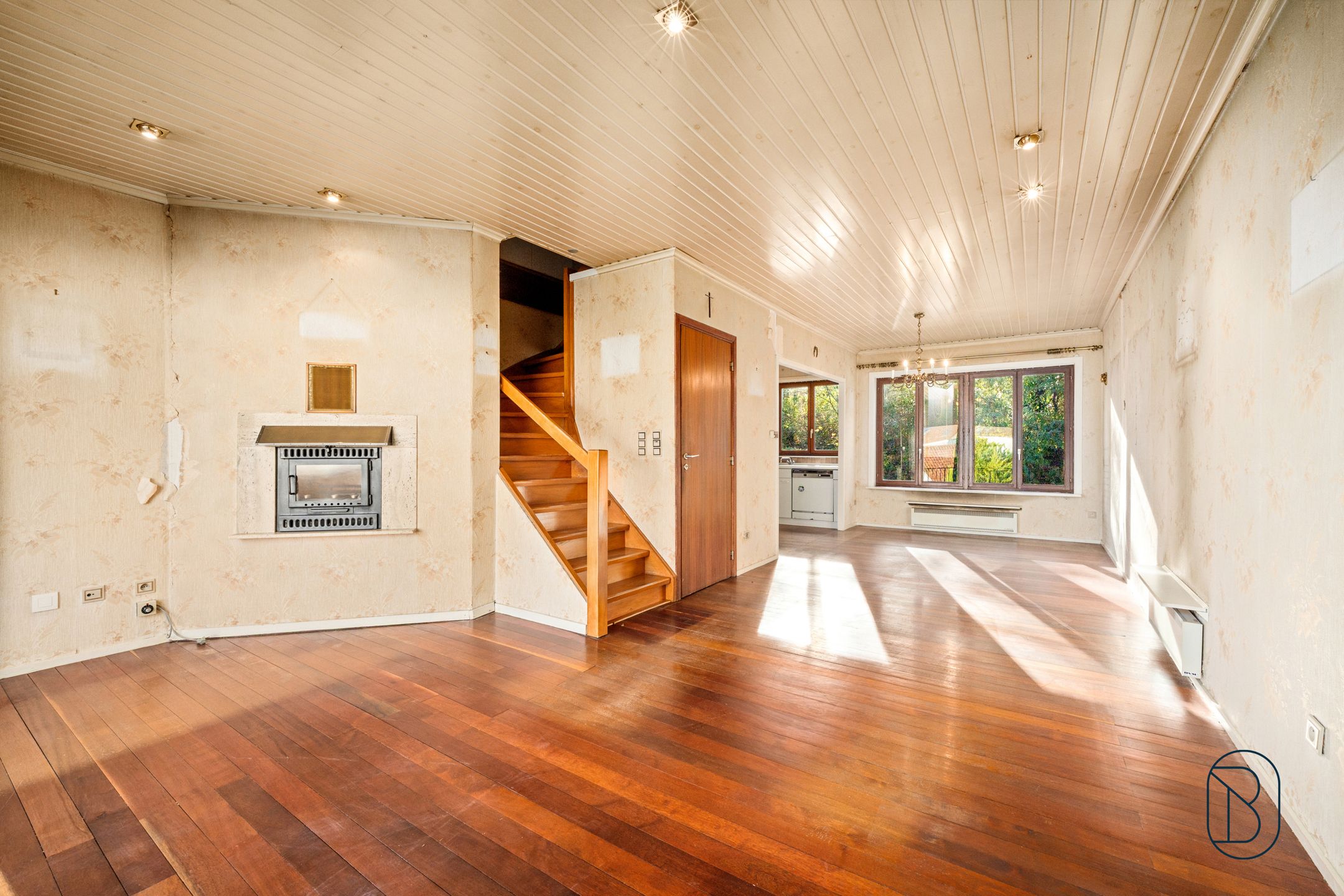 Toffe halfopen bel-étage woning met 3 SLK! foto 3