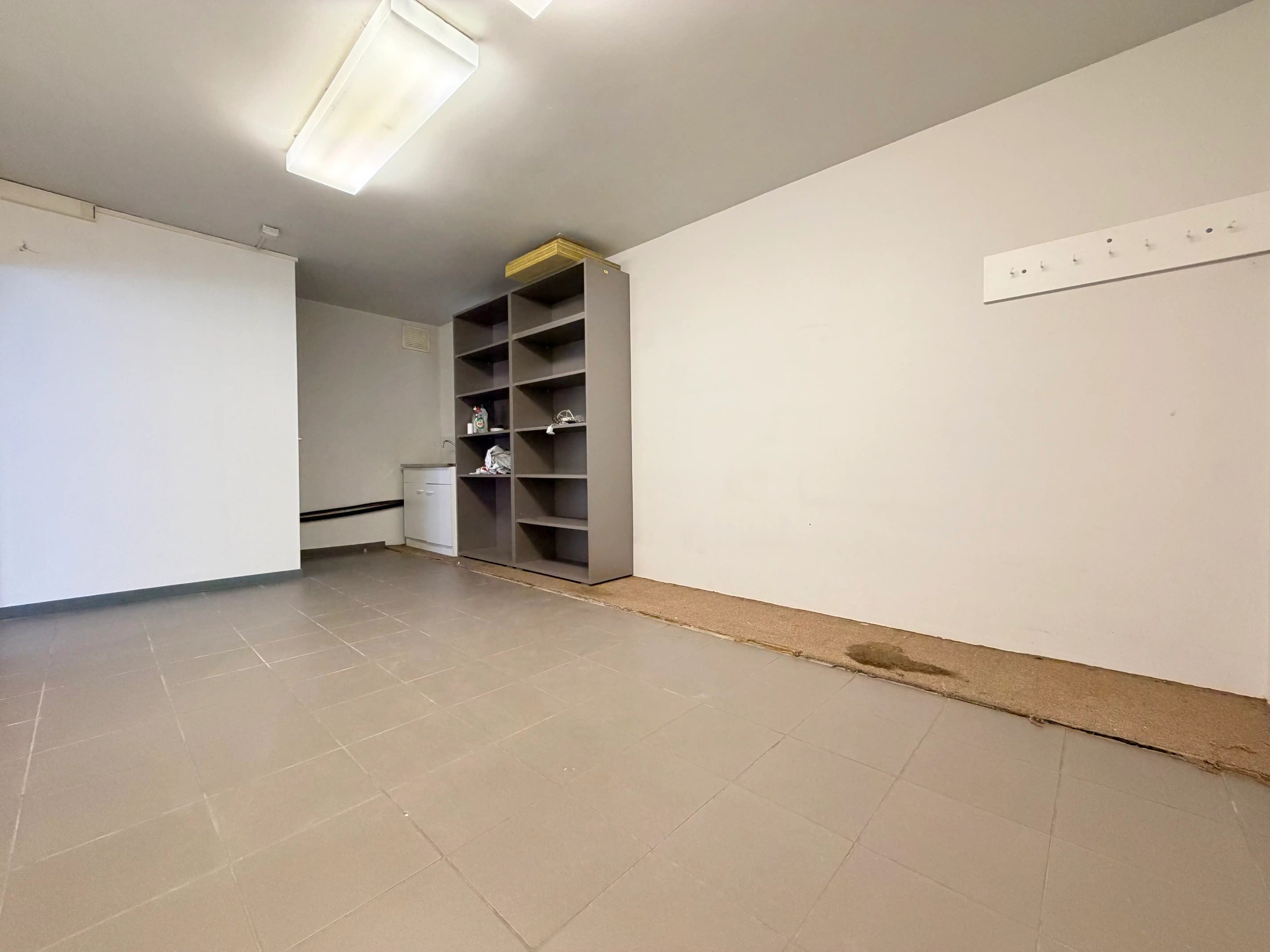 Handelsgelijkvloers 62 m² foto 6