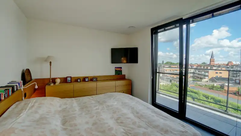 Exclusieve penthouse 137m² + dakterras 86m² in parkdomein foto 13