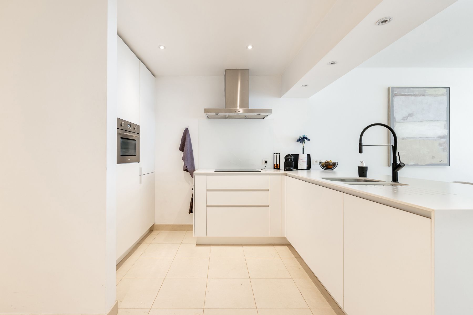 Stijlvol appartement met uitstekende centrale ligging foto 10