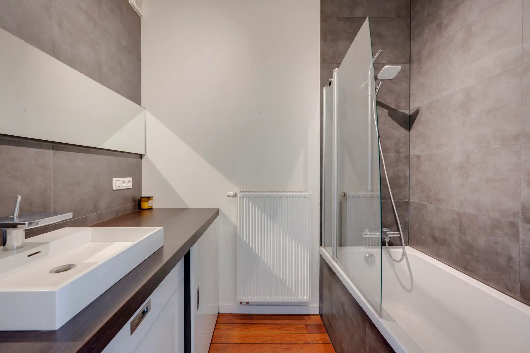 Lichtrijk en top gerenoveerd appartement nabij het Groen Kwartier foto 14
