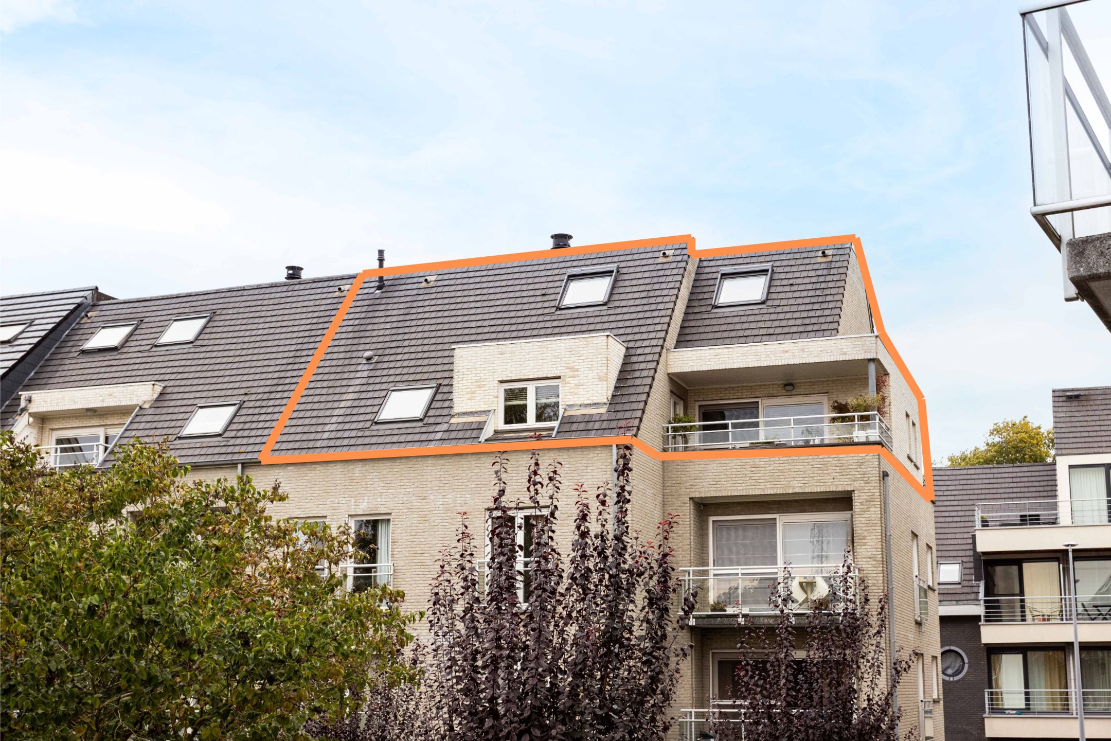 Ruim appartement 163 m² + 2 staanplaatsen & terras foto 23