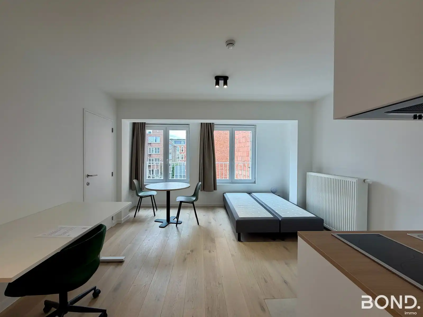 Lichtrijke studentenkamer met eigen badkamer op toplocatie foto 2