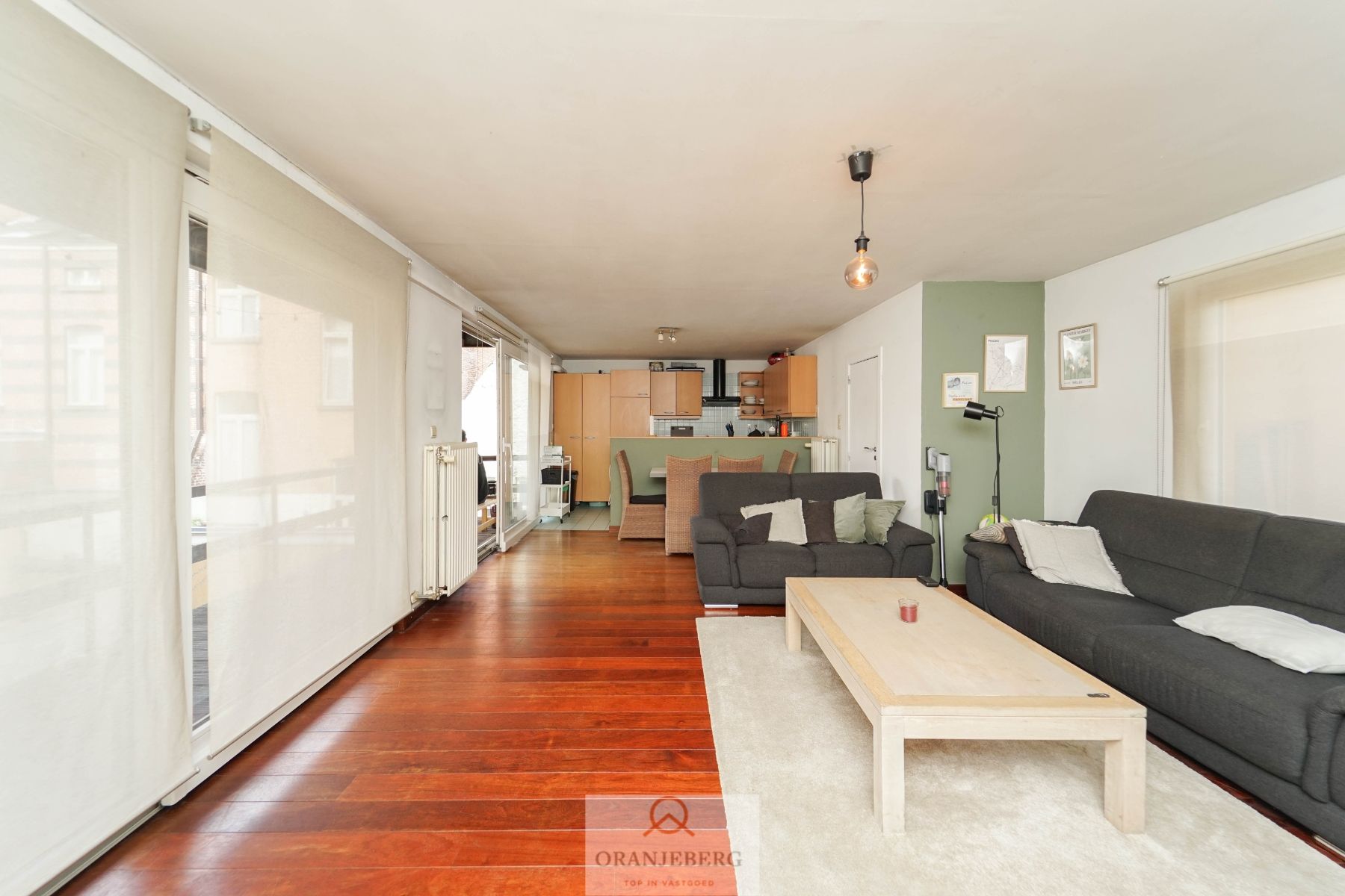 TOP gelegen 1 slaapkamerappartement met terras. foto 3