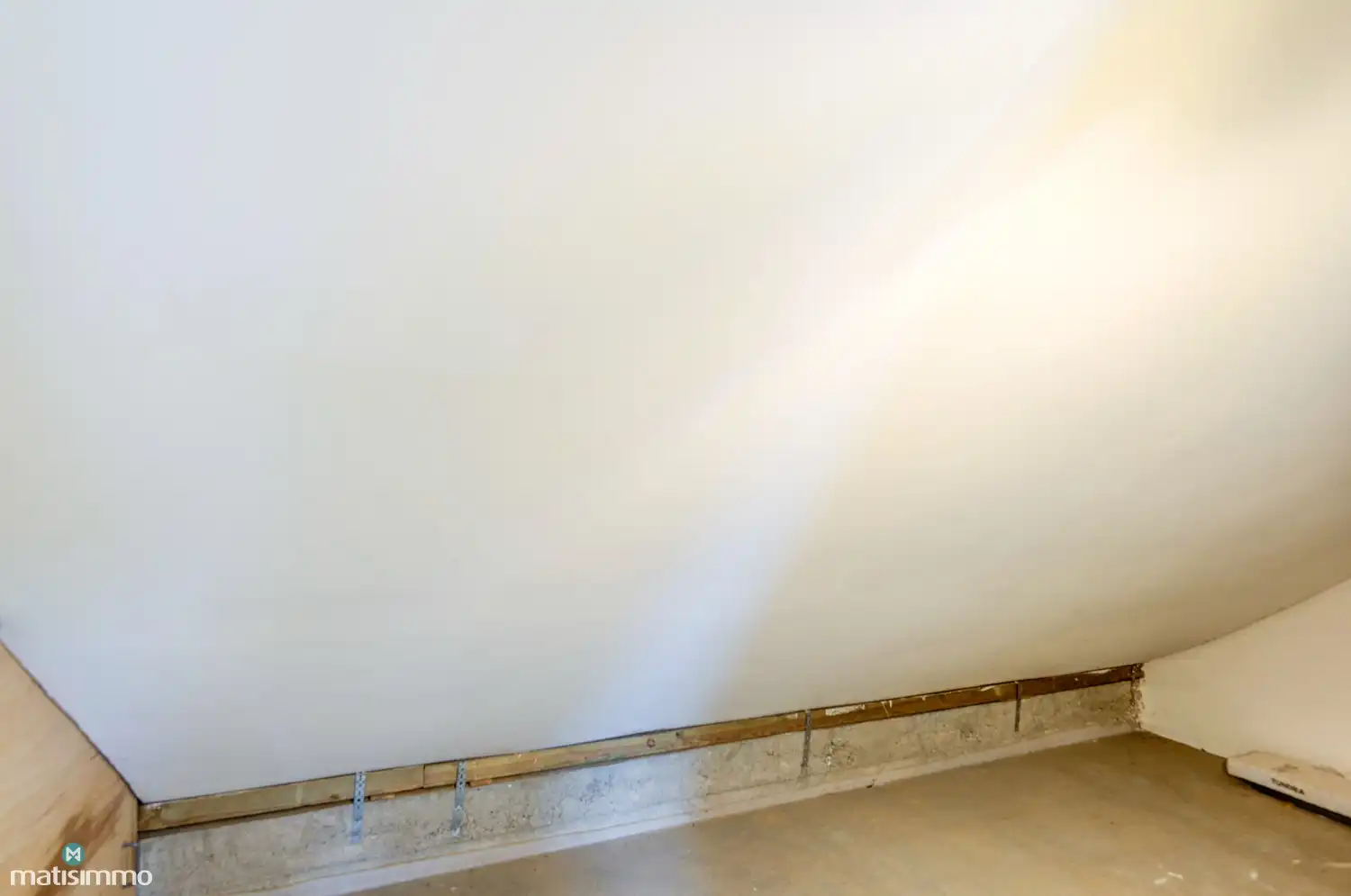 DUPLEXAPPARTEMENT MET AUTOSTAANPLAATS, GARAGEBOX EN KELDERBERGING NABIJ CENTRUM BILZEN foto 21