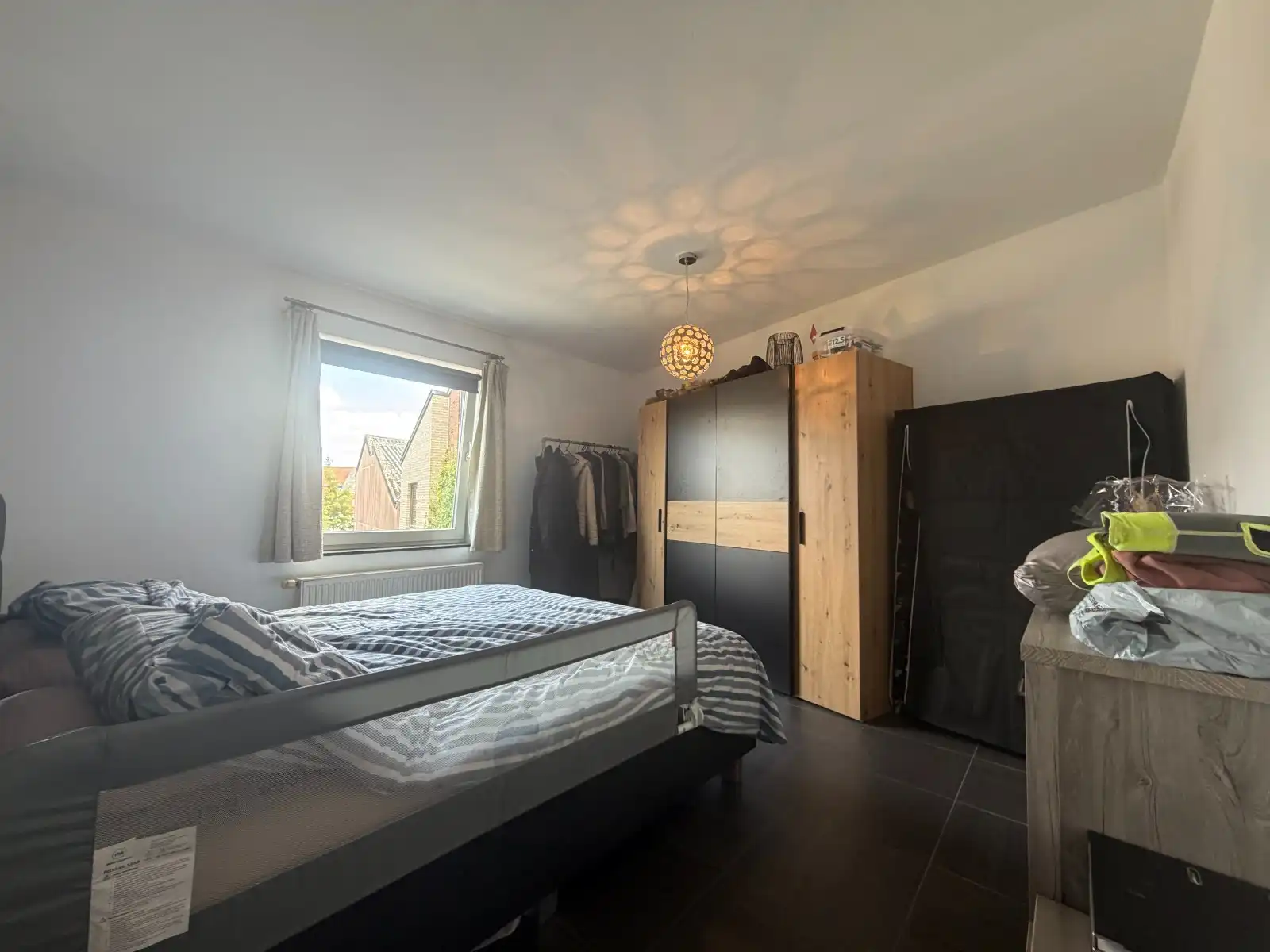 Lichtrijk appartement met 2 slaapkamers en terras – 1ste verdieping | EPC A foto 8